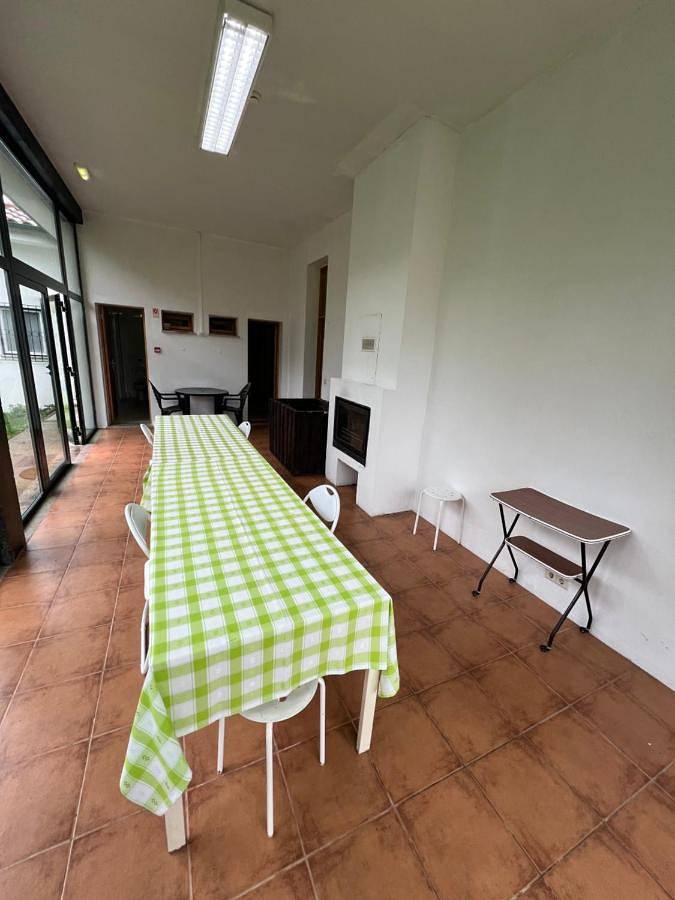 Location de vacances pour 22 personnes, avec vue et jardin dans Refóios do Lima - 2