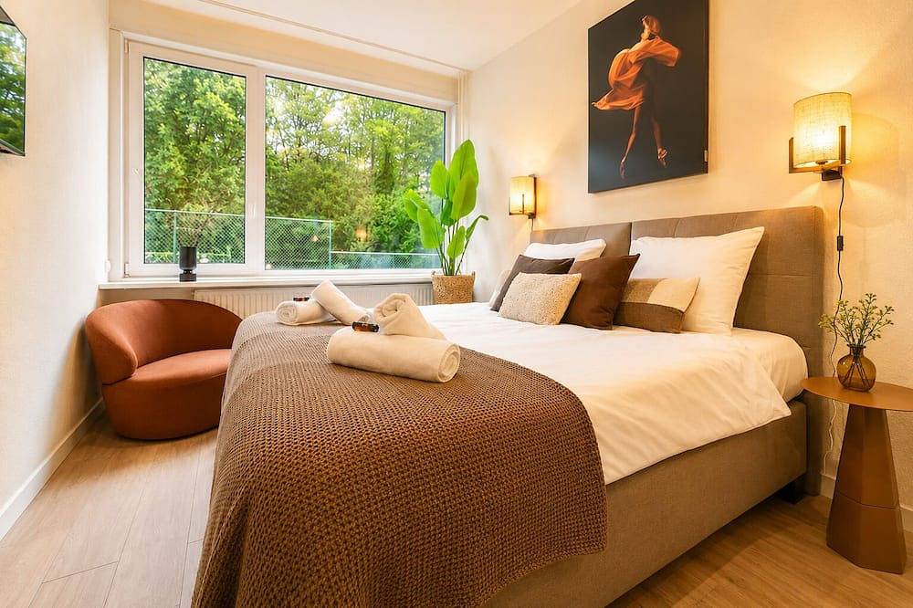 Ganze Wohnung, Praktische und preiswerte Unterkunft nahe der Universität Tilburg, ideal für Studierende, Alleinreisende oder Kurzaufenthalte. Komfortables Privatzimmer zum Entspannen nach einem Tag in der Stadt. in Tilburg, Nordbrabant