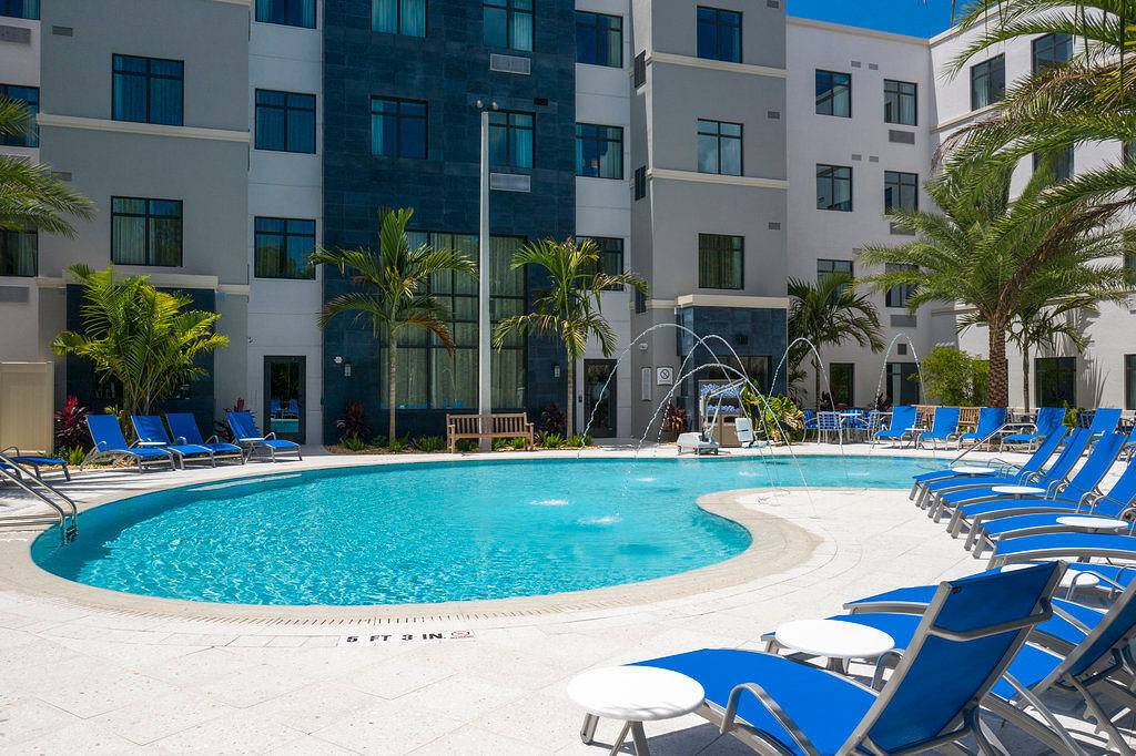 Entire studio, Staybridge Suites Naples in Lely Resort, Southwest Florida