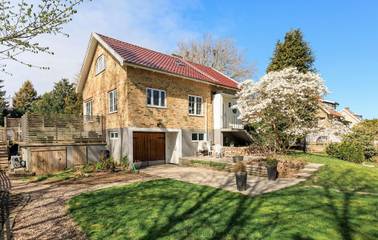 Ferienhaus für 7 Personen, mit Pool und Terrasse sowie Garten, kinderfreundlich in Höganäs