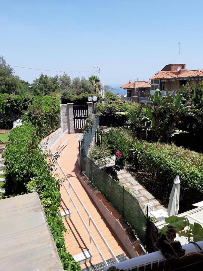 Appartement entier, Studio with Balcony in Aci Trezza, Aci Castello