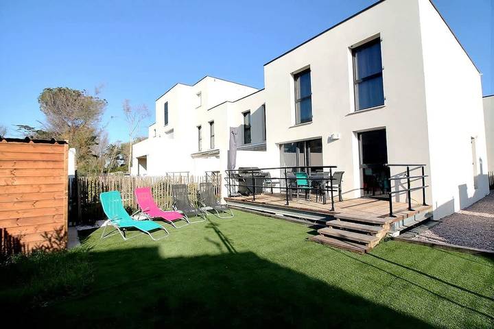 Villa für 9 Personen, mit Garten, mit Haustier - 1
