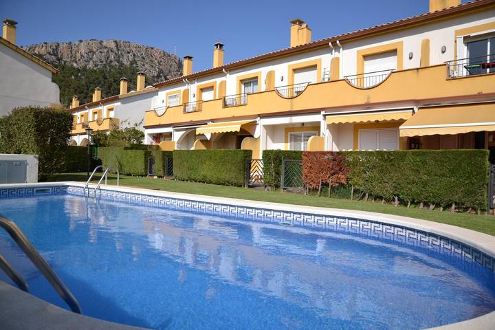 Casa rural para 6 personas, con Balcón y Terraza además de Jardín y Piscina en L' Estartit