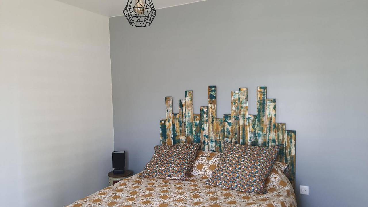 Queen Room with Garden View in Le Poiré-sur-Vie, Vallée de la Loire