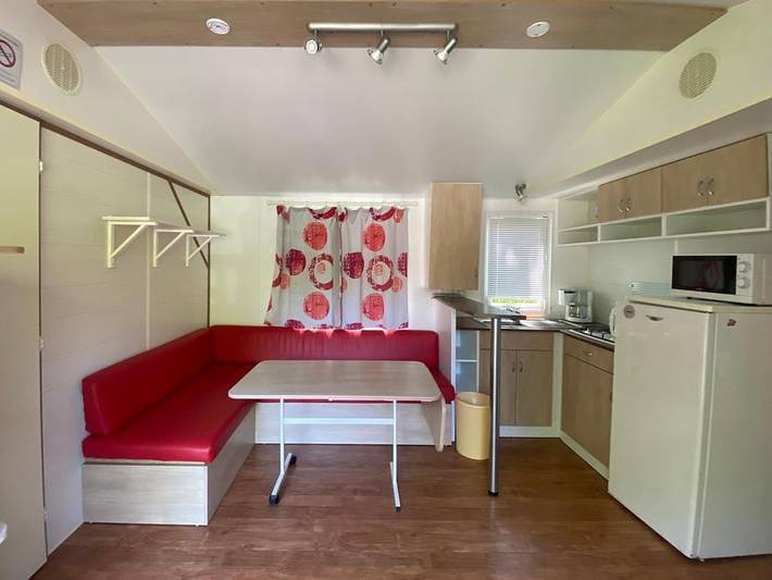 Camping le Trel - Mobilheim 6 personen - 3 Schlafzimmer - halbüberdachte Terrasse in Saint-Pompont, Périgord Noir