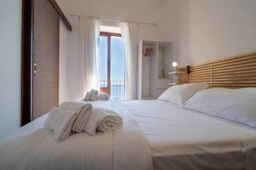 Maison d’hôte pour 2 personnes, avec vue et jardin, animaux acceptés à Acireale