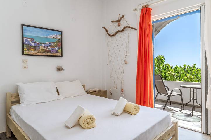 Ferienhaus für 3 Personen, mit Balkon und Garten in Andros