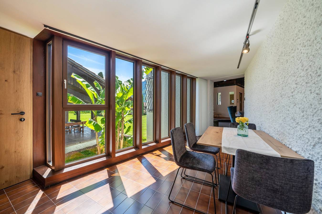 Entire apartment, Apartment 'Thanhammer Quarz' with Mountain View, Pool and Air Conditioning in Oberkreuth, Terlan