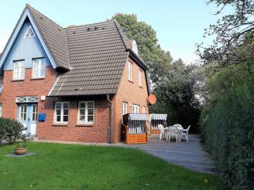 Ferienhaus für 4 Personen, mit Terrasse und Garten, kinderfreundlich in Alkersum