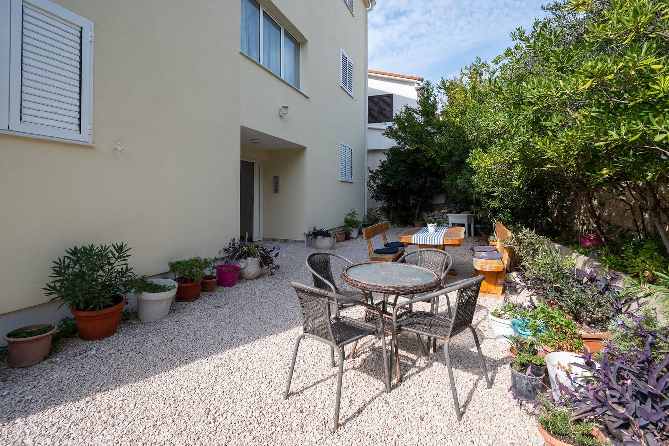 Entire apartment, One bedroom apartment near beach Mandre, Pag A-4092-d in Mandre, Pag Island
