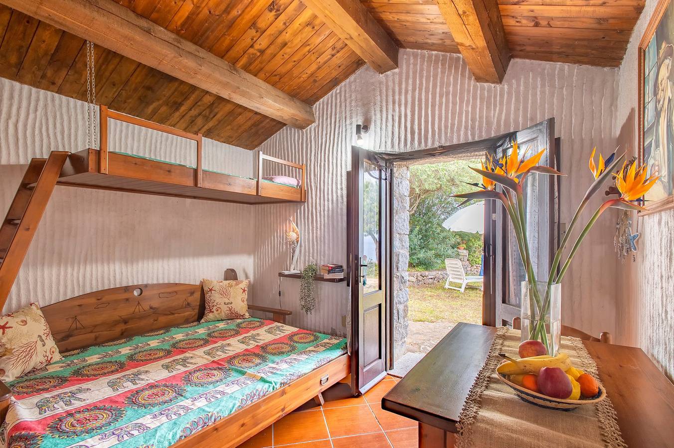 Casa vacacional "La casetta con vista" con vistas al mar, terraza y jardín in Pischinazza, Trinità d'Agultu e Vignola