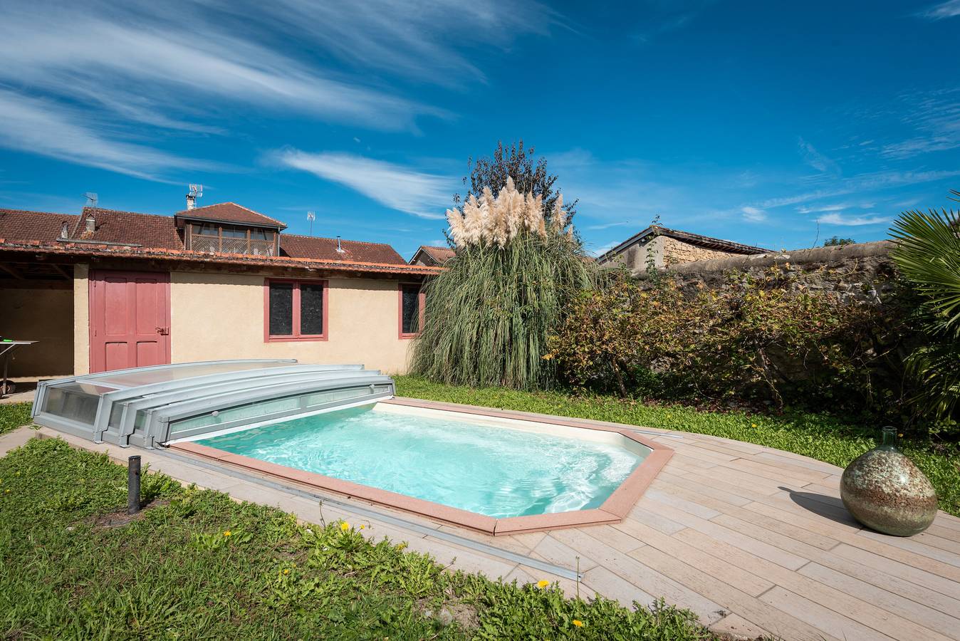 Maison Spacieuse à Marciac avec Piscine Privée et Terrasse in Marciac, Gers