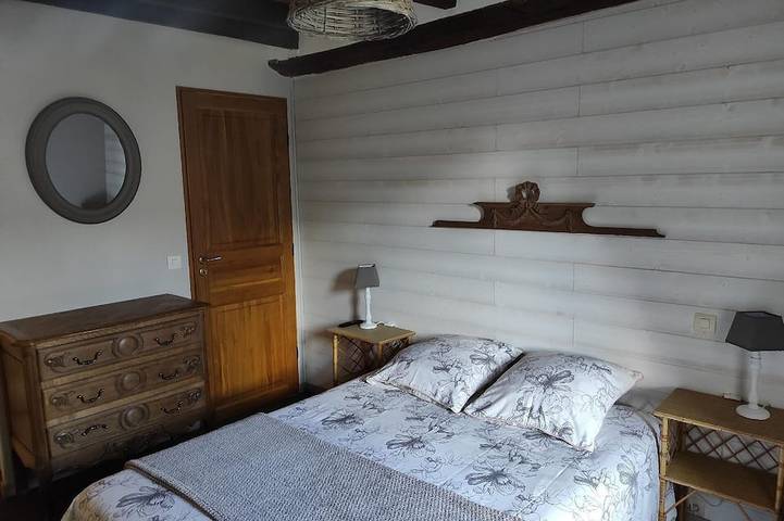 Location de vacances pour 6 personnes, avec jardin à Brix - 2