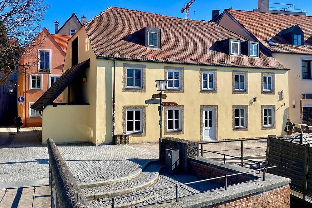 Ganze Wohnung, Ferienwohnung im Herzen der Stadt - direkt an der Isar in Landshut, Ostbayern