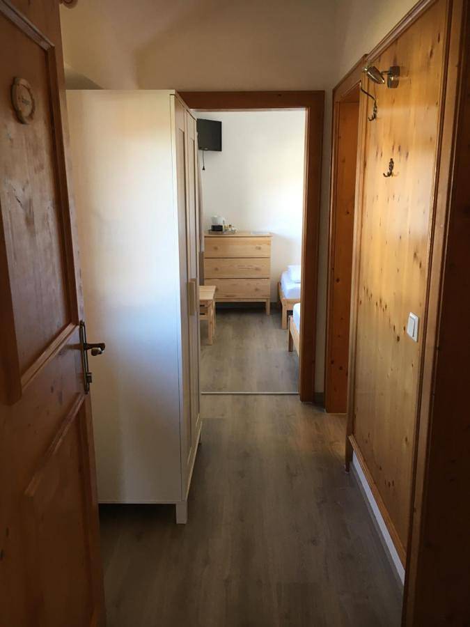 Landhaus Holzereck - Zweibettzimmer in Ehrwald, Alpes d'Ammergau (Autriche)
