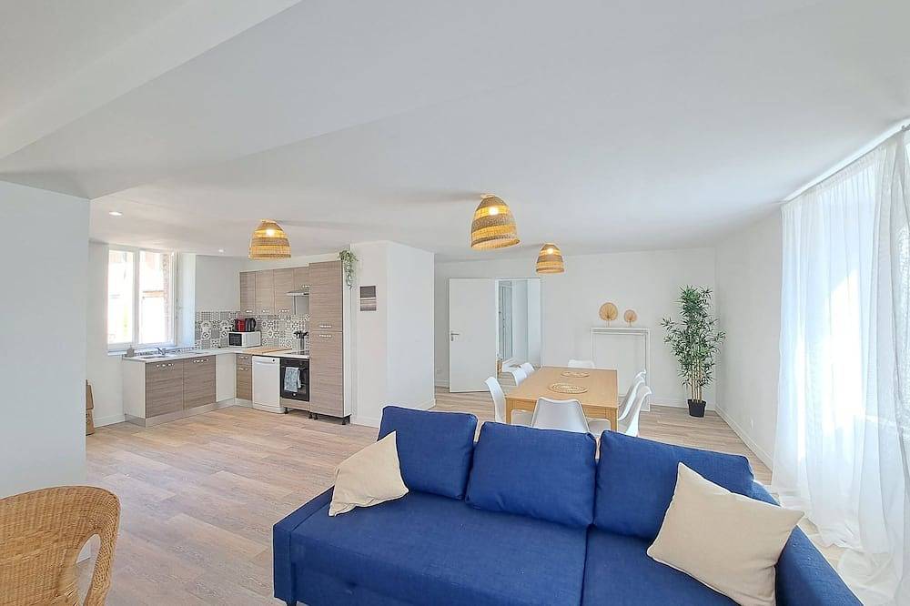 Moscou, Grande Maison proche Reims avec Extérieur in Berru, Marne