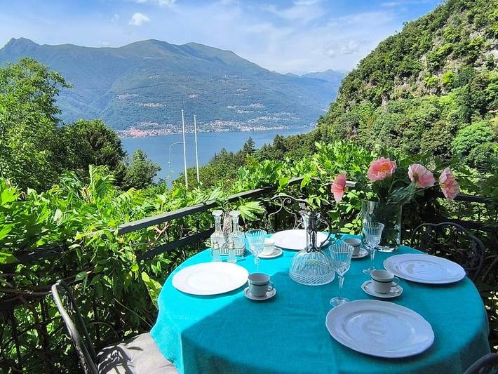 BnB für 2 Personen, mit Garten und Seeblick sowie Ausblick, mit Haustier am Comer See