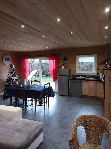 Chalet pour 6 Personnes dans Jarménil, Région d'Épinal, Photo 2