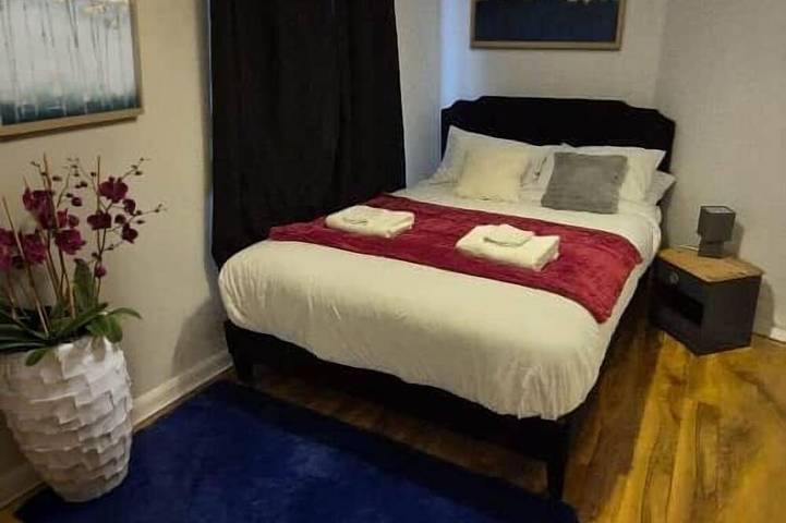 Large3Br House Sleeps 7 | Parking x4|Garden|St Annes,Bristol in Bristol, Südwestengland