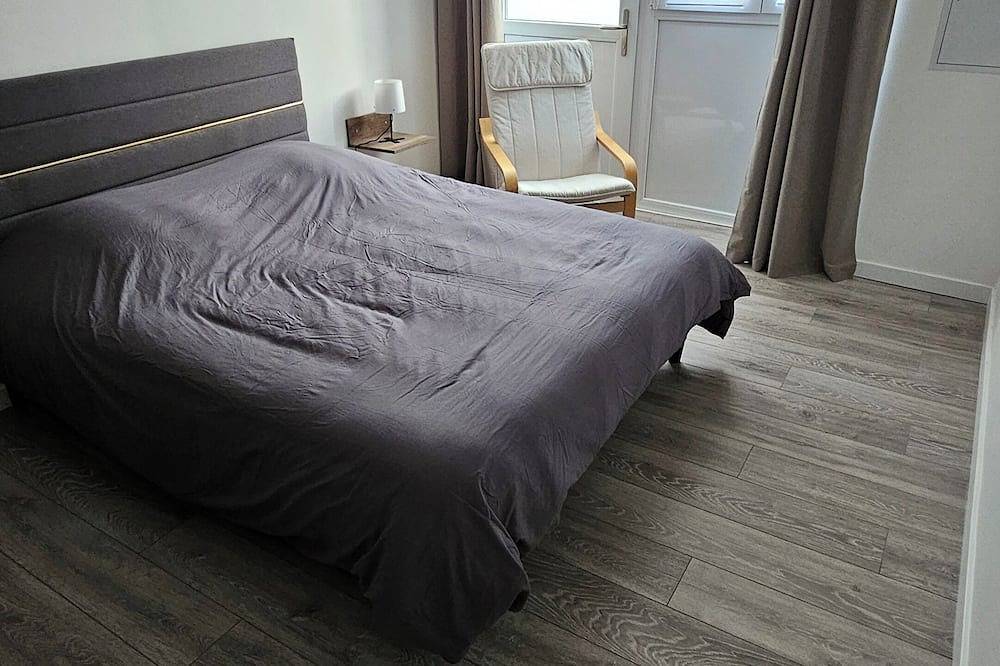 Appartement entier, Bel appartement T2 50m² calme, accès Pmr, proche centre ville in Toul