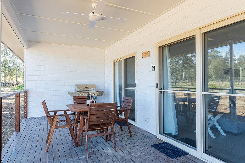 Spa Cottage, overlooking vineyard in Pokolbin, Hunter Valley