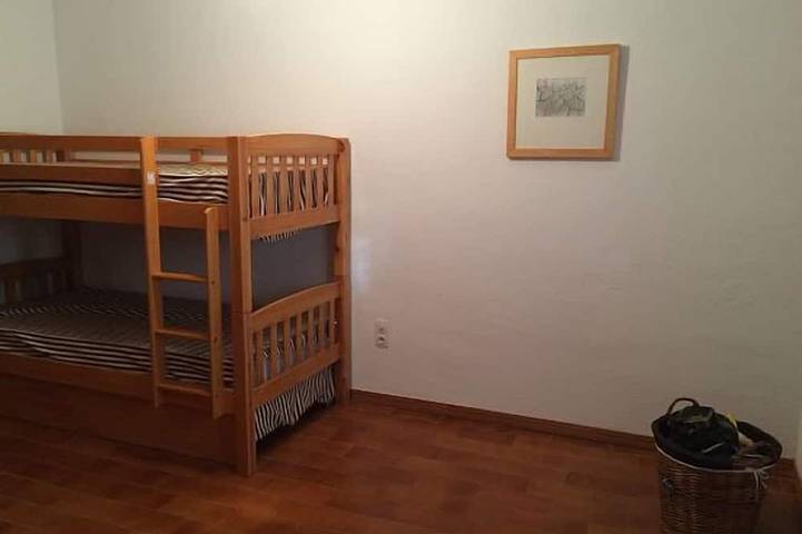 Gîte pour 9 personnes, avec jardin à Àger - 2