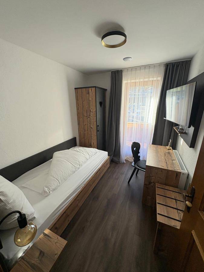 Maison d’hôte pour 2 personnes, avec jardin et balcon, adapté aux familles à Fügen - 4