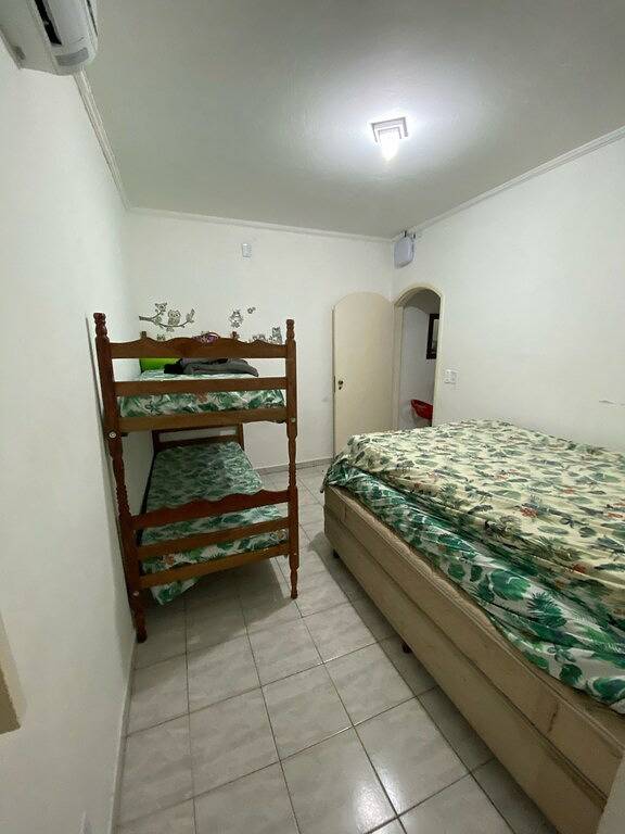 Luxuriöses Strandhaus, Klimaanlage, Pool für Erwachsene mit Wasser und Kindern, Wasserfall, Grill in Itanhaém, Baixada Santista