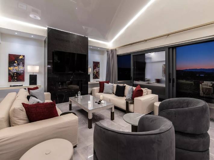 Location de vacances pour 13 personnes, avec Vue sur l’océan et Balcon ainsi que Terrasse et Jardin à Porto Heli - 4