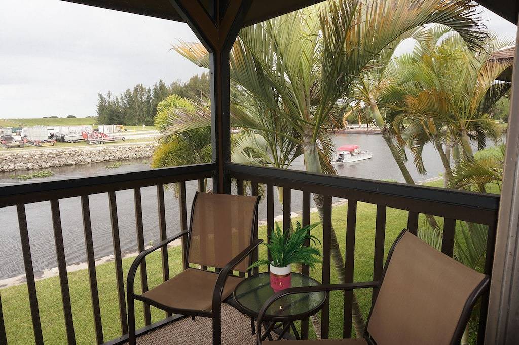 Ganze Wohnung, 2 Schlafzimmer Wohnung am Lake Okeechobee Bass und Sun Condominium in Clewiston, Lake Okeechobee