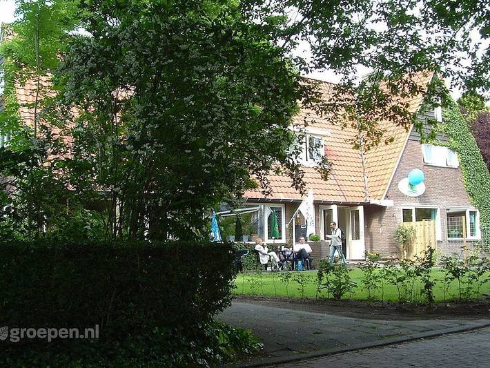 Vakantiehuis voor 14 personen, with Balkon/Terras and Terras as well as Tuin in Meppel
