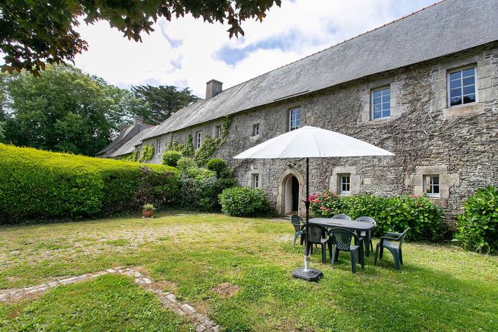Location de vacances pour 6 personnes, avec jardin à Trédarzec - 2