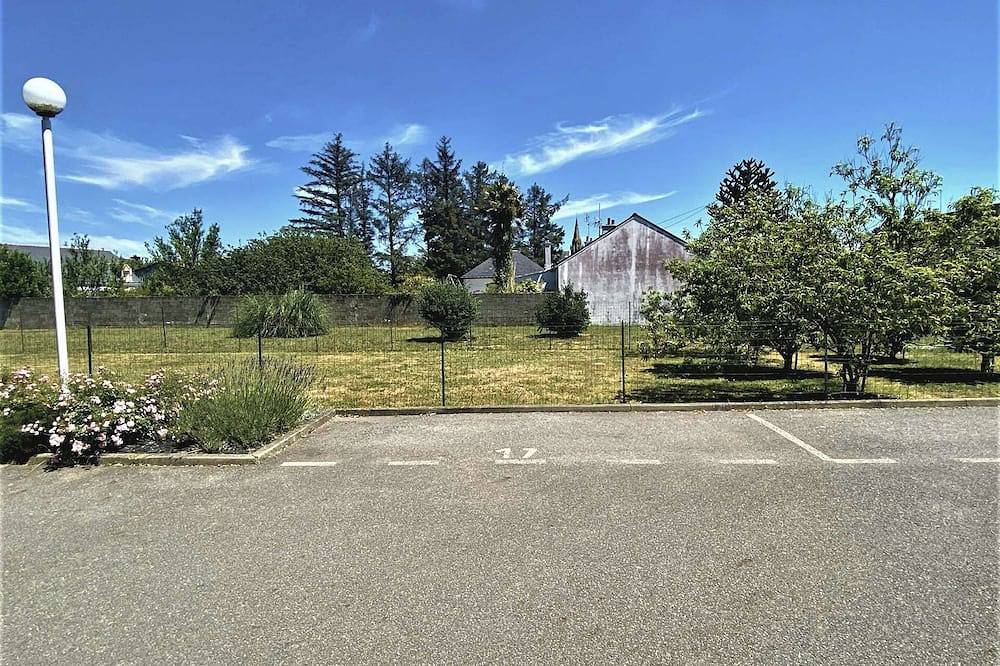 Ganze Wohnung, Plouhinec - Modern studio - 28 sqm - Wifi - 2* in Plouhinec (Morbihan), Côte des Mégalithes