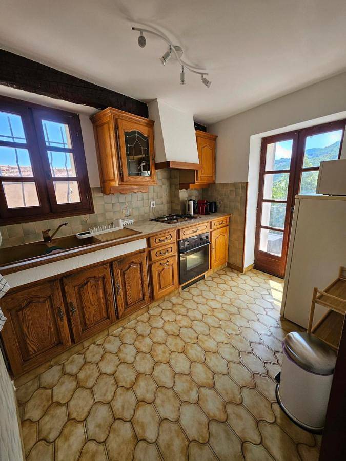 Appartement entier, One-Bedroom Apartment in Bonson, Côte méditerranéenne (France)