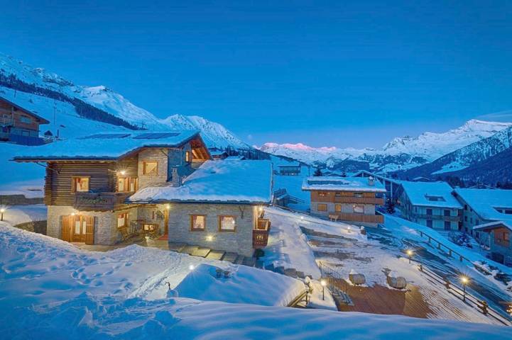 Location de vacances pour 4 personnes, avec sauna ainsi que jacuzzi et jardin dans Antagnod - 3