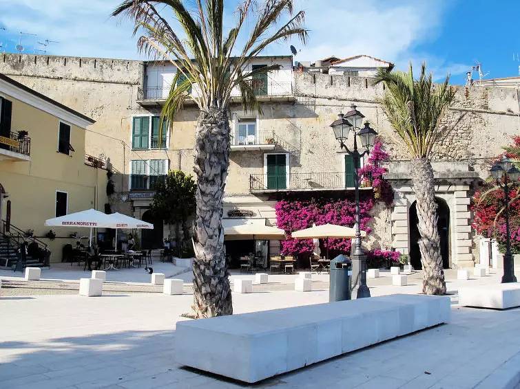 Entire apartment, 2 Rooms 4 People in Grimaldi, Ventimiglia