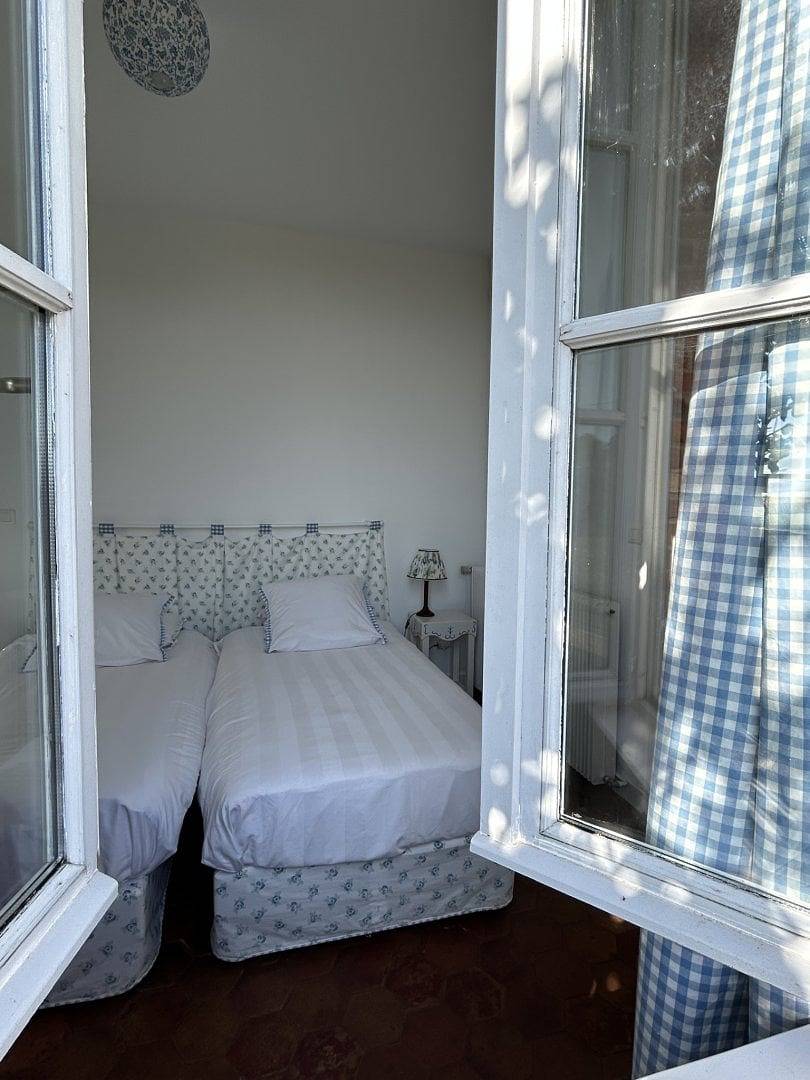 Abbaye de la Ferte - Chambre Le Colombier in Saint-Ambreuil, Chalon-sur-Saône region