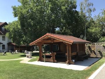 Vacation Rental for 5 Guests in Neufrach, Salem, Picture 2