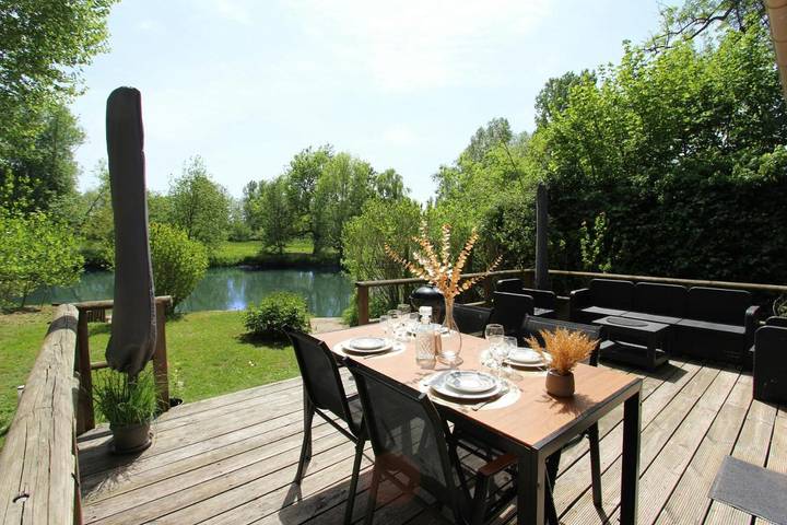 Location de vacances pour 4 personnes, avec terrasse ainsi que vue sur le lac et jardin à Bourron-Marlotte - 4