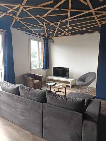 Gîte pour 5 personnes, avec vue et balcon, animaux acceptés à Uzerche