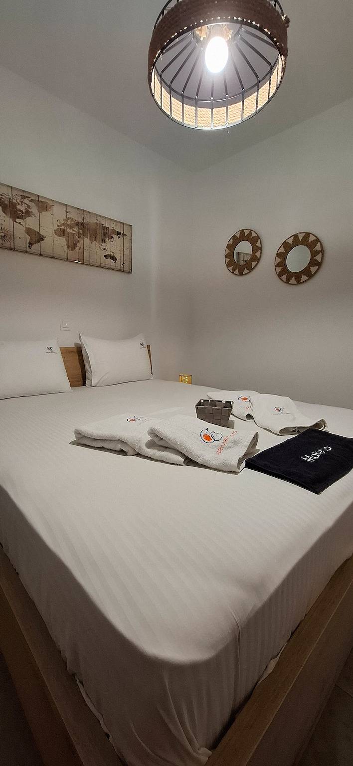 Entire apartment, Apartment 'Evagelia Luxury  3' with Shared Pool, Wi-Fi and Air Conditioning in Nikiana, Alexandros