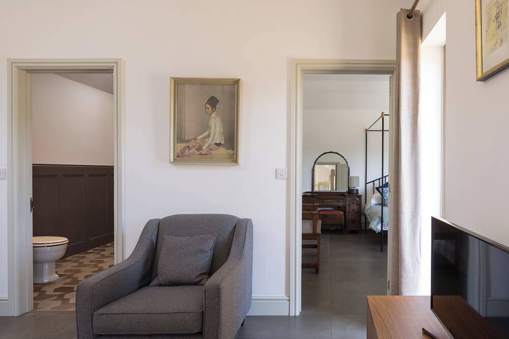 Stylish cottage, courtyard views, countryside location, 20 mins to Cambridge in Croydon (Cambridgeshire), Cambridgeshire