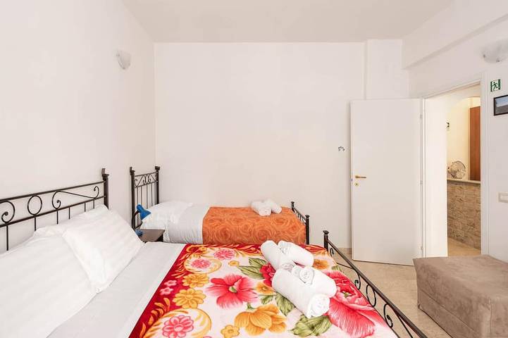 Apartamento entero, Spallanzani-San Camillo, apartment for 4 people in Roma, Provincia de Roma