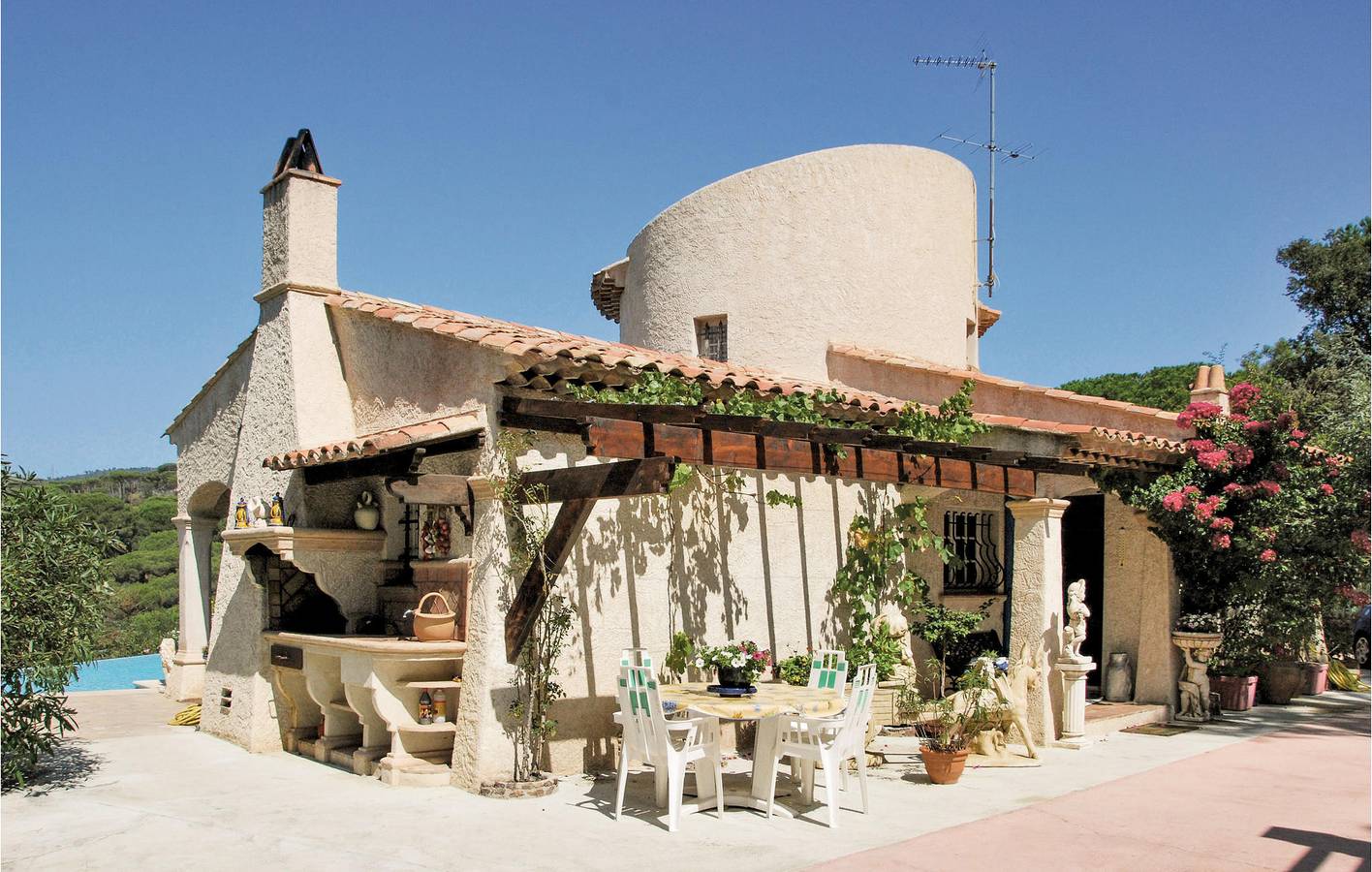 Alquiler junto a la playa: 120 m², piscina, terraza y aparcamiento in Sainte-Maxime, Costa mediterránea (Francia)