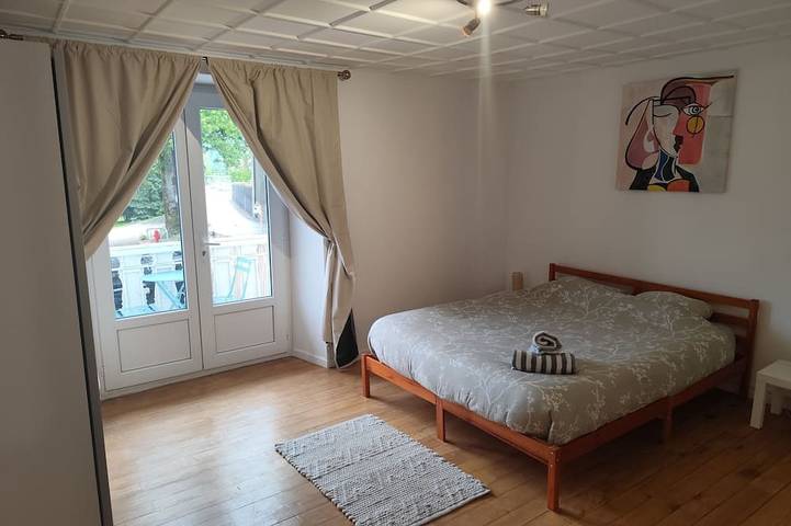 Entire apartment, Large apartment in the center of a small village near communications, in Etaux, Bonneville region