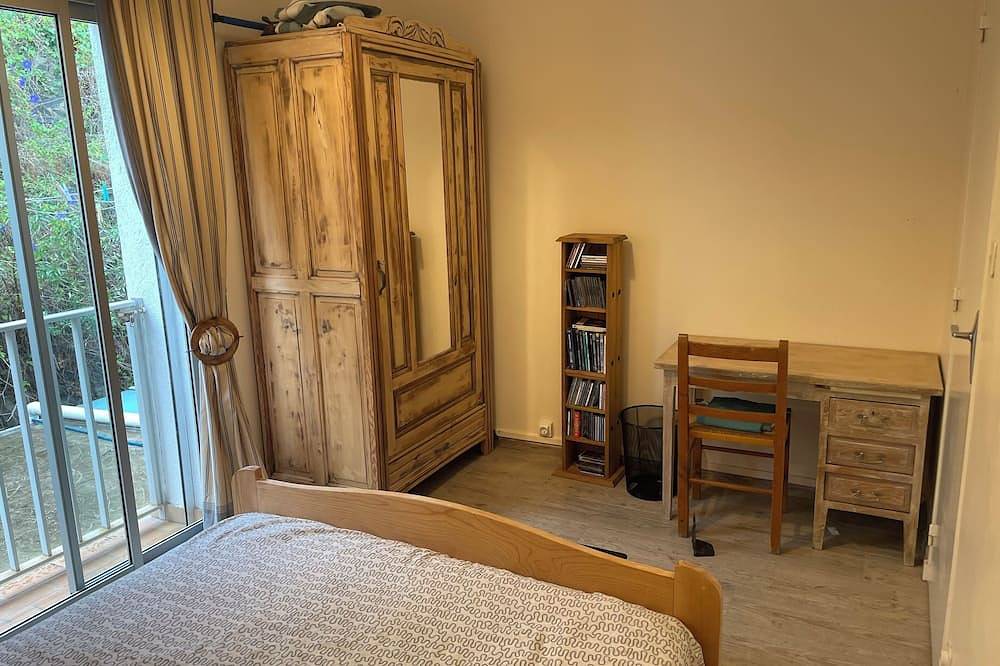 Family village house on Cerbere bay, 4 minutes from the beach in La Côte Vermeille, Cerbère