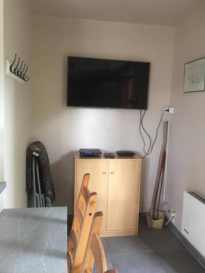 Gîte pour 6 personnes, avec Balcon et Terrasse ainsi que Jardin et Vue à Vresse-sur-Semois - 4