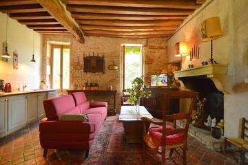 Cottage pour 6 personnes, avec jardin à Champvert