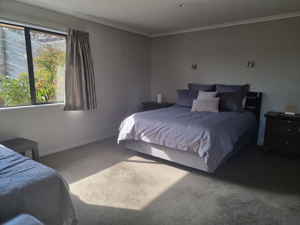 Schwimmbad Tennisplatz, 2 km zum Flughafen & Bell Block, 7 km zum Stadtzentrum in New Plymouth, Taranaki