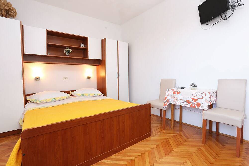 Hel leilighet, Leilighet studio ved stranden Promajna, Makarska in Promajna, Makarska Riviera